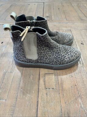 Freshly picked Leopard Print Chelsea Ankle Boots girls 11